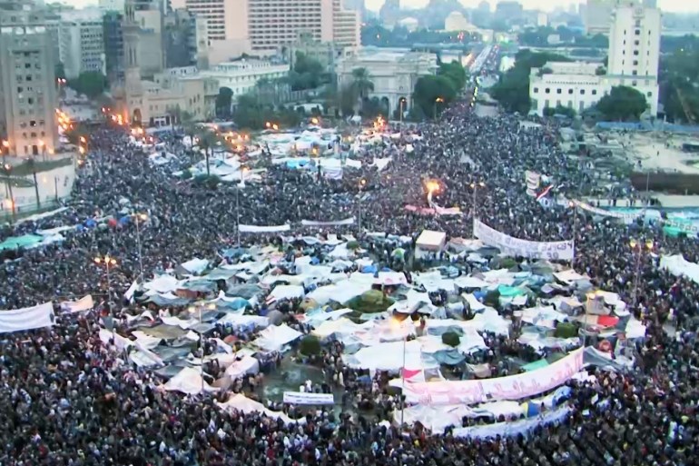 في ذكرى يناير العاشرة هذا مصير الثوار ورموز مبارك