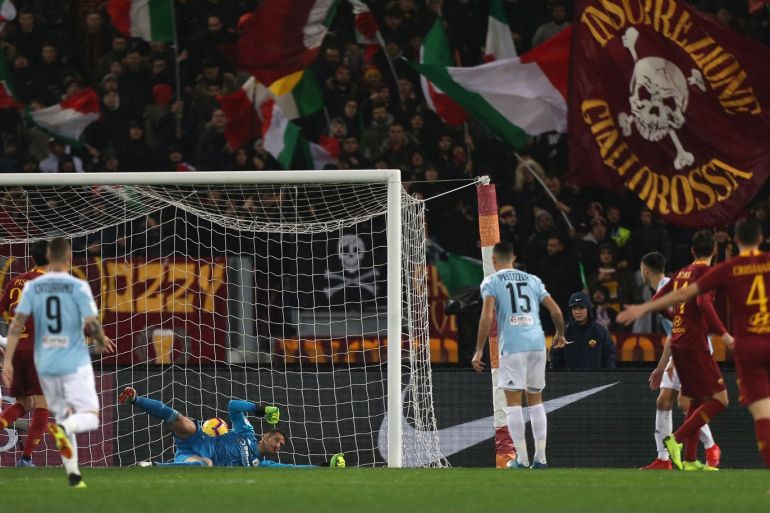 ROME, ITALY - JANUARY 14: Patrik Schick of AS Roma scores the opening goal during the Coppa Italia match between AS Roma and Entella at Olimpico Stadium on January 14, 2019 in Rome, Italy. (Photo by Paolo Bruno/Getty Images)