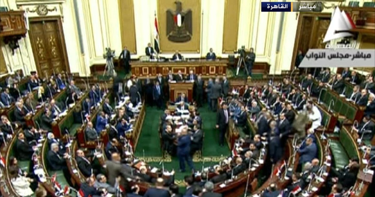 مصر تعلن موازنة تريليونية.. الحكومة تصفها بالاستثنائية ومعارضون: نقترض لسد الديون