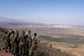 GOLAN HIGHTS, SYRIA - JULY 23: (ISRAEL OUT) Israeli soldiers look out towards Syria from an observation next to the Syrian border on July 23, 2018 in Golan Hights, Israel. Russian planes bombed the Israeli-Syrian border as part of the continued fighting in Syria. (Photo by Lior Mizrahi/Getty Images)