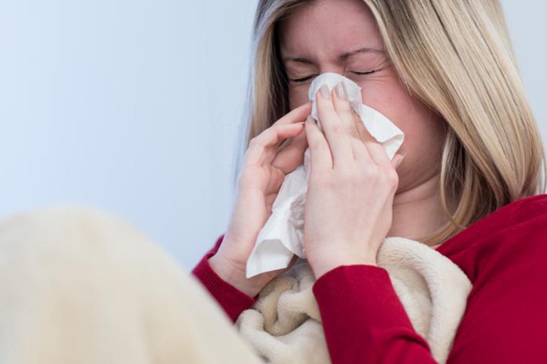 كيف يمكنك التمييز بين الإنفلونزا ونزلة البرد؟