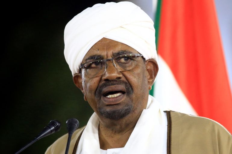 Sudan's President Omar al-Bashir delivers a speech at the Presidential Palace in Khartoum, Sudan February 22, 2019. REUTERS/Mohamed Nureldin Abdallah