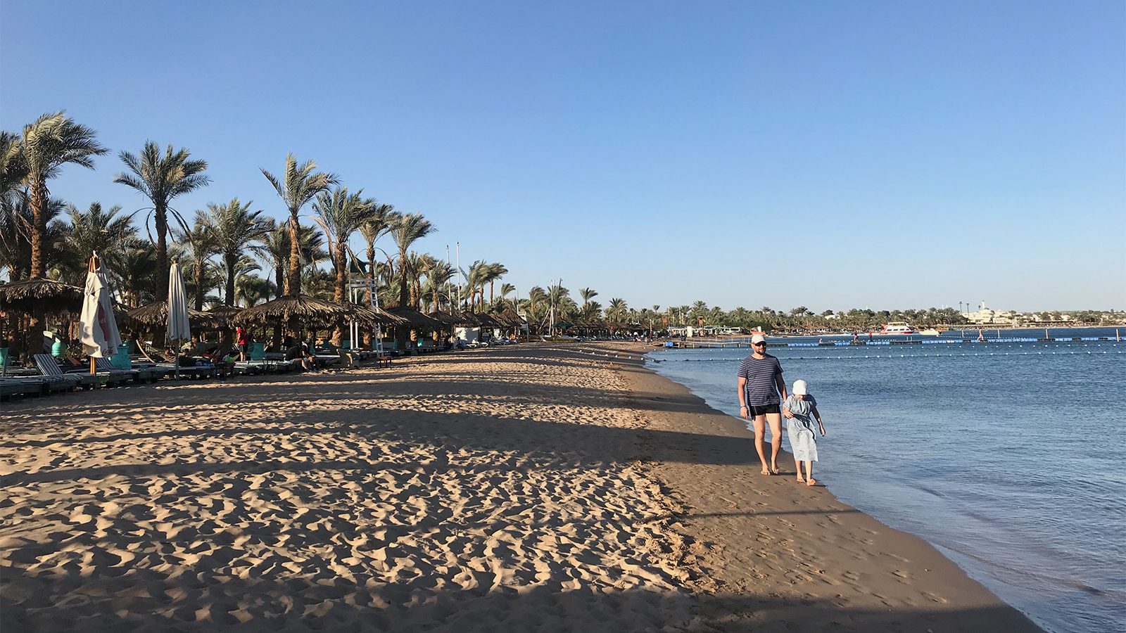 ‪أحد شواطئ شرم الشيخ بجنوب سيناء‬ (الجزيرة)