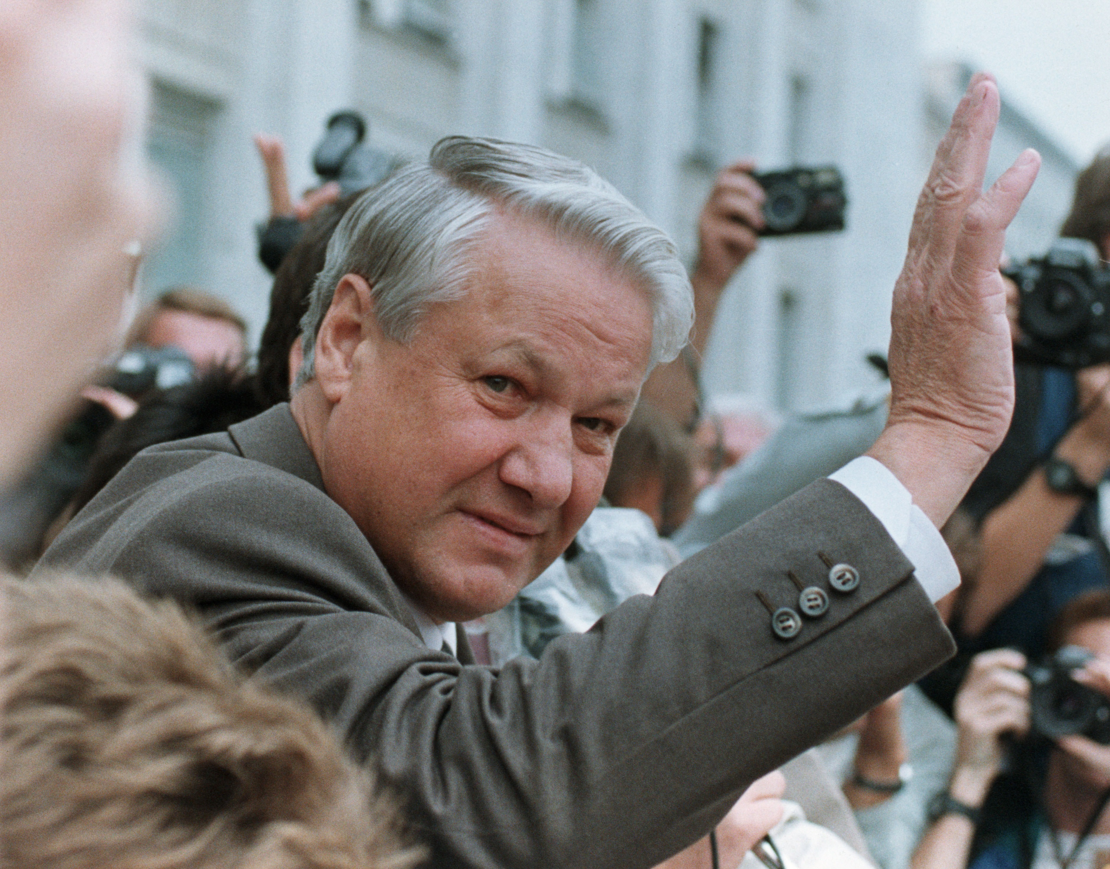 بوريس يلتسين -أول رئيس للاتحاد الروسي (1991-1999) (رويترز)