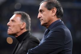 MADRID, SPAIN - DECEMBER 09: Ramon Diaz, former manager of River Plate looks on in front of Miguel Angel Russo, former manager of Boca Juniors ahead of the second leg of the final match of Copa CONMEBOL Libertadores 2018 between Boca Juniors and River Plate at Estadio Santiago Bernabeu on December 09, 2018 in Madrid, Spain. Due to the violent episodes of November 24th at River Plate stadium, CONMEBOL rescheduled the game and moved it out of Americas for the first time in history. (Photo by Laurence Griffiths/Getty Images)