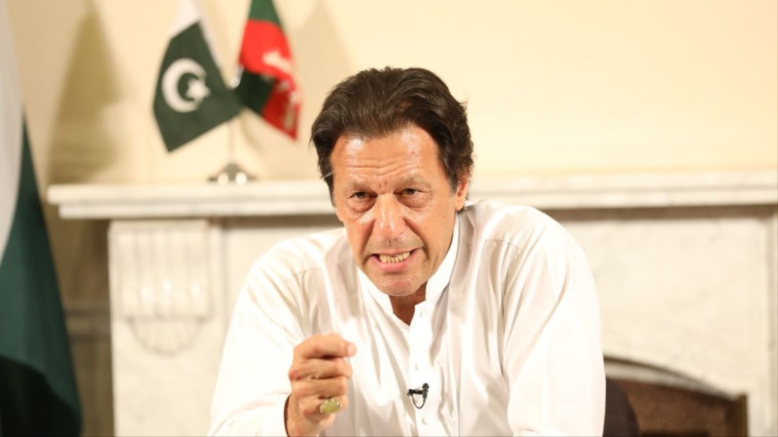 ‪رئيس الوزراء الباكستاني عمران خان يعرض على الهند المشاركة في التحقيقات‬ (وكالة الأناضول)