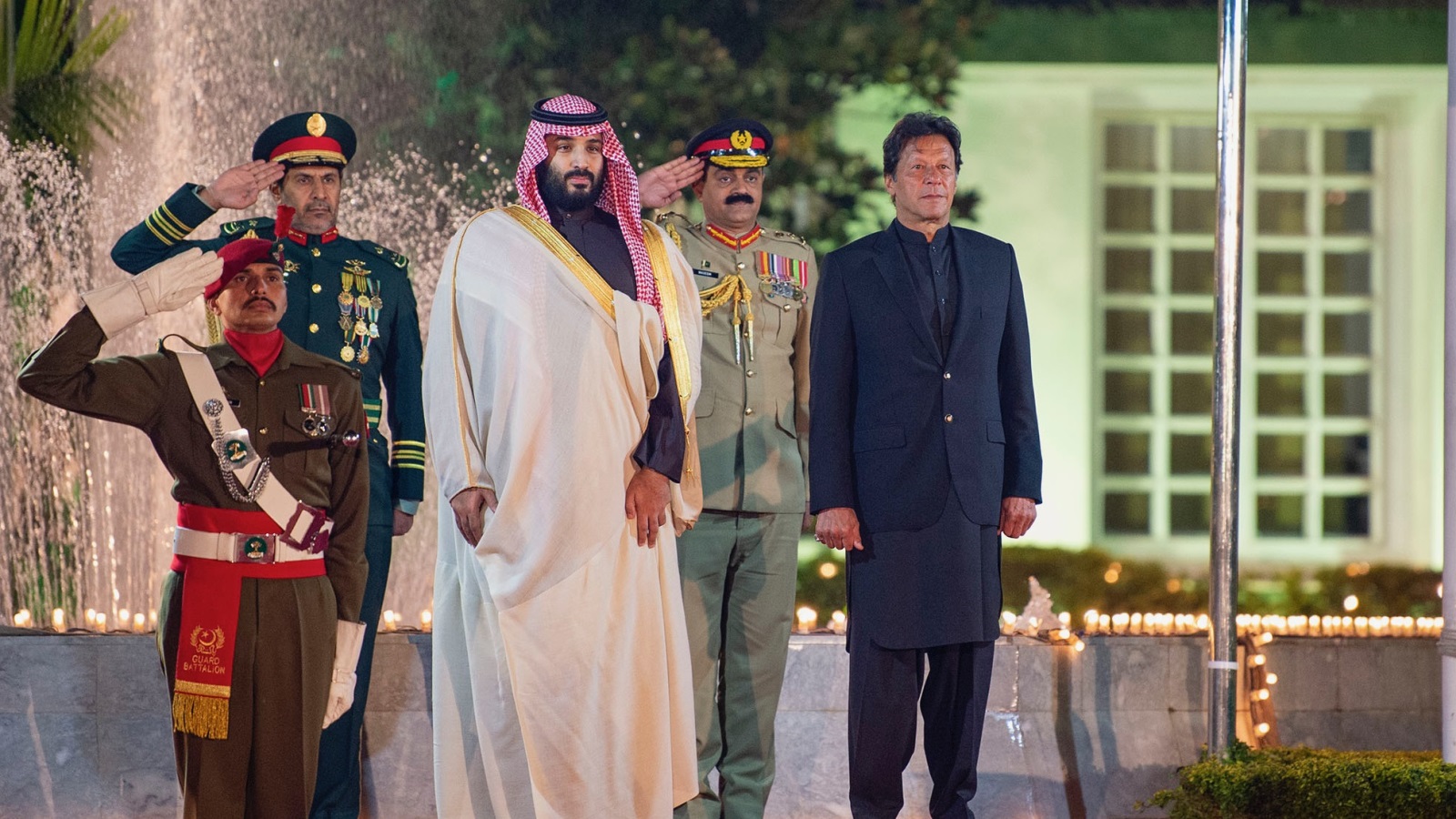 ‪محمد بن سلمان زار باكستان قبل زيارته الهند والصين في جولته الآسيوية‬  (الأناضول)
