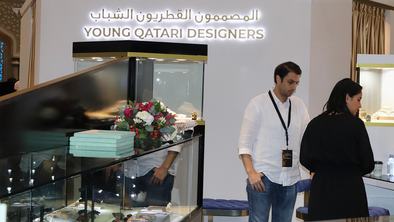 ‪المصممات القطريات أثبتن حضورهن في معرض الدوحة‬ (الجزيرة)