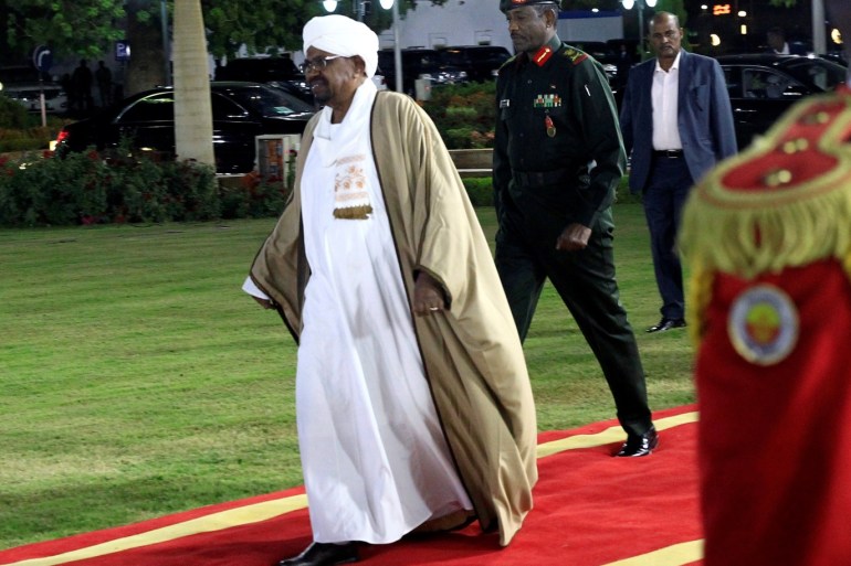 Sudan's President Omar al-Bashir arrives before delivering a speech at the Presidential Palace in Khartoum, Sudan February 22, 2019. REUTERS/Mohamed Nureldin Abdallah
