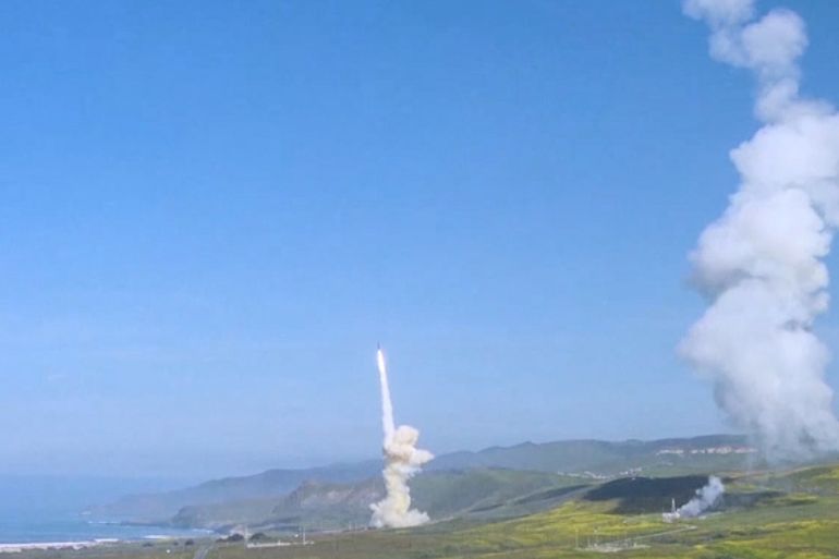 أعلنت الولايات المتحدة أنّها اختبرت بنجاح منظومة لاعتراض صواريخ باليستية عابرة للقارات، مماثلة لتلك التي أطلقتها كوريا الشمالية في إطار تجارب اختبارية.