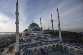 epa07419136 A general view of the new Camlica Mosque in Istanbul, Turkey, 07 March 2019. Camlica mosque construction started with the request of Turkish President Recep Tayyip Erdogan in 2013. The world's biggest finial, which is 7.77 meters long and has a weight of 4.5 tons was placed on top of the dome. The mosque will opened 07 March. EPA-EFE/SEDAT SUNA