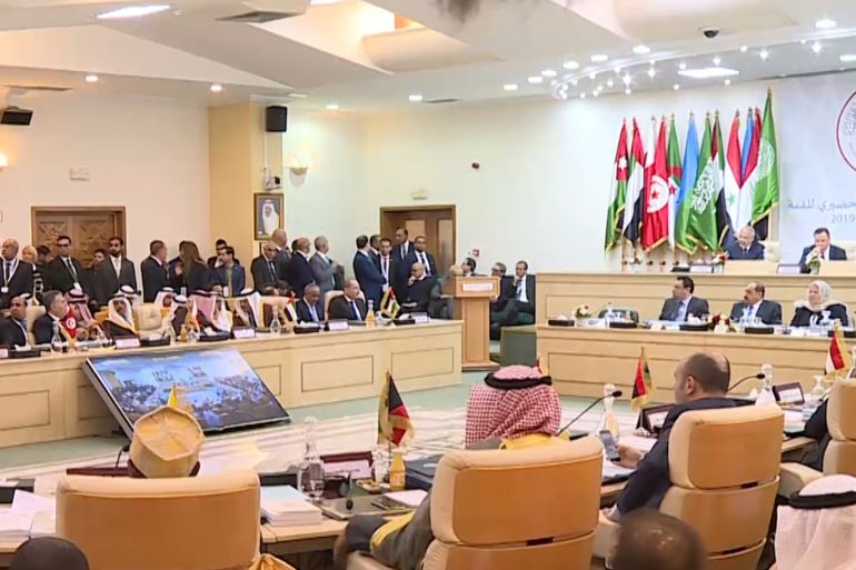 وزراء الخارجية العرب يقرون جدول أعمال قمة تونس