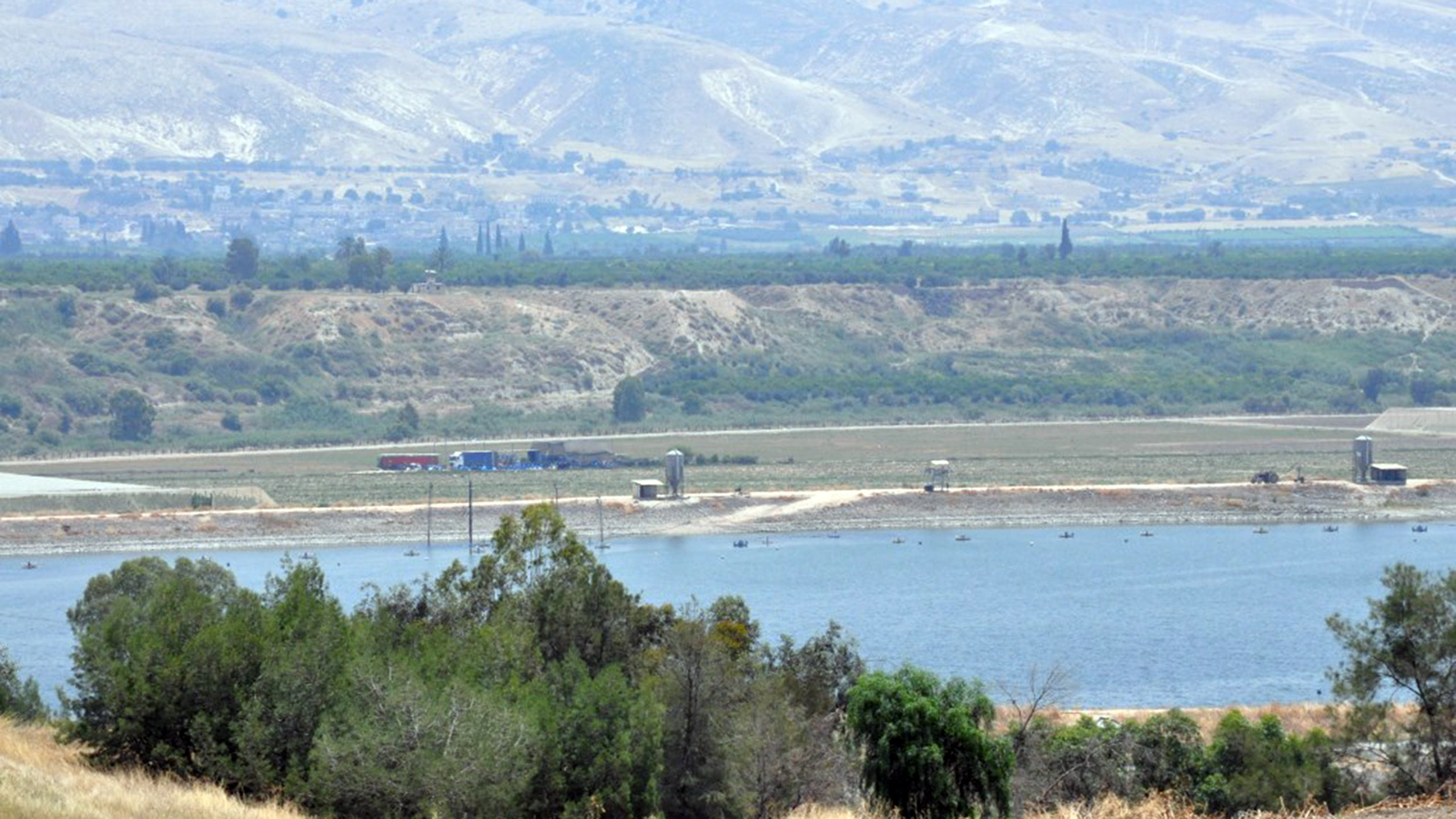 ‪سلب الموارد المائية بالجولان المحتل وتحويلها لإسرائيل‬ (الجزيرة)
