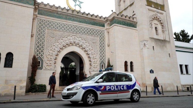 epa07439085 French police patrol outside the Great Mosque in Paris, France, 15 March 2019. Police are stepping up security measures at places of worship in France following a mass shooting in Christchurch, New Zealand. According to latest reports, at least one gunman opened fire at around 1:40 pm local time after walking into the Masjid Al Noor Mosque, killing and wounding several of people. There are also confirmed reports of a shooting at a second mosque in Christchur