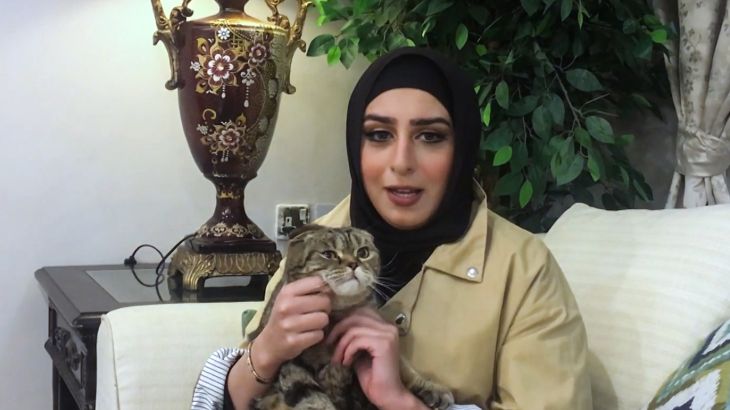 معلمة كويتية تحترف تجارة القطط