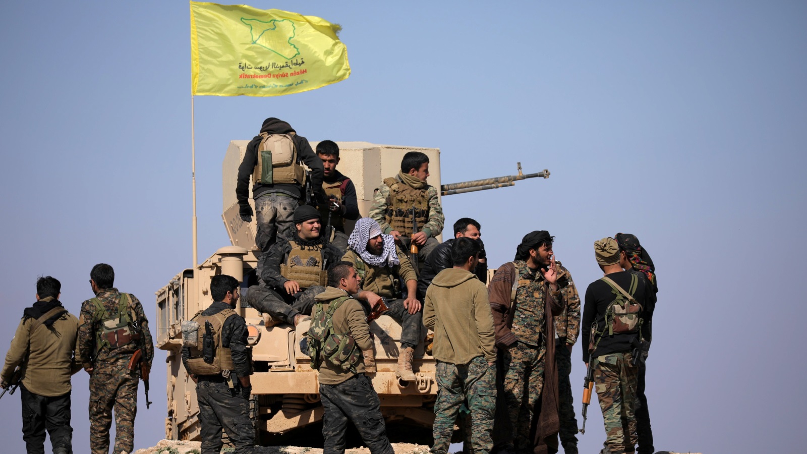 ‪تشكل وحدات حماية الشعب الكردية المكون الرئيسي في قوات سوريا الديمقراطية‬ (رويترز)