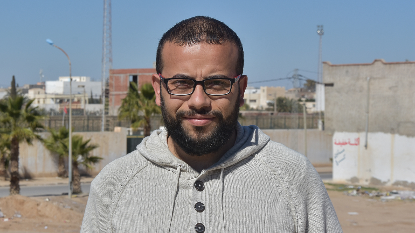 ‪صماري: بعد الثورة كسر المدونون حاجز الخوف‬ صماري: بعد الثورة كسر المدونون حاجز الخوف (الجزيرة)