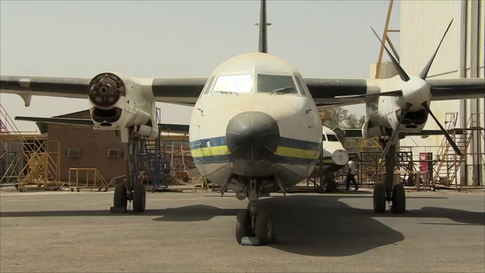 ‪جانب من طائرات سودانير المعطلة في مطار الخرطوم‬ (الجزيرة-أرشيف)