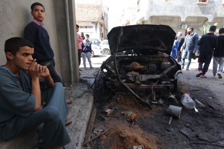 Trablus'a roket saldırısı- - TRIPOLI, LIBYA - APRIL 17: People inspect damage after East Libya-based forces led by commander Khalifa Haftar carried out rocket attacks at the Abu Salim neighborhood in Tripoli, Libya on April 17, 2019.