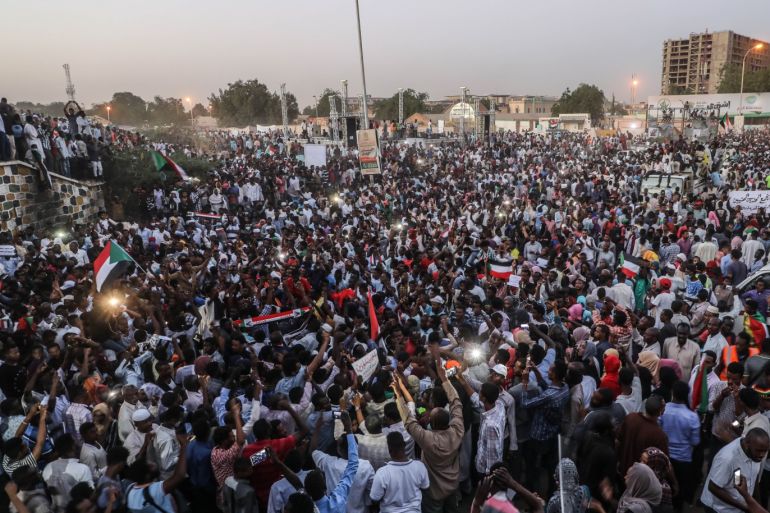Demonstrations in Sudan- - KHARTOUM, SUDAN - APRIL 23: Sudanese demonstrators gather in front of military headquarters during a demonstration demanding a civilian transition government, in Khartoum, Sudan on April 23, 2019.