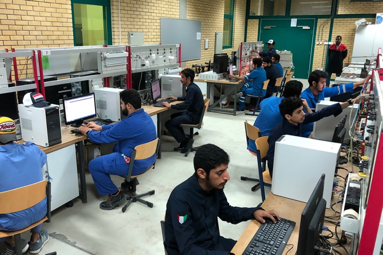 المعهد الصناعي هو الوحيد في الكويت الذي يدرب الطلاب على تقنيات التمديدات الذكية
