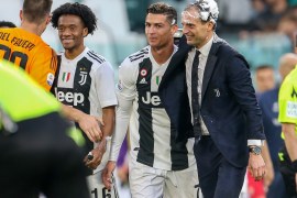 TURIN, ITALY - APRIL 20: Coach Massimiliano Allegri and Cristiano Ronaldo of Juventus celebrate after winning the Italian league at the end of the Serie A match between Juventus and ACF Fiorentina on April 20, 2019 in Turin, Italy. (Photo by Giampiero Sposito/Getty Images)