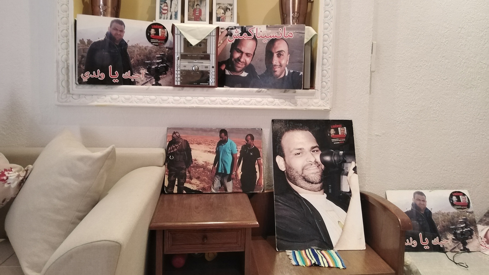 ‪والدة الصحفي المختفي: نذير وسفيان موجودان في الشرق الليبي لدى حفتر‬ (الجزيرة)