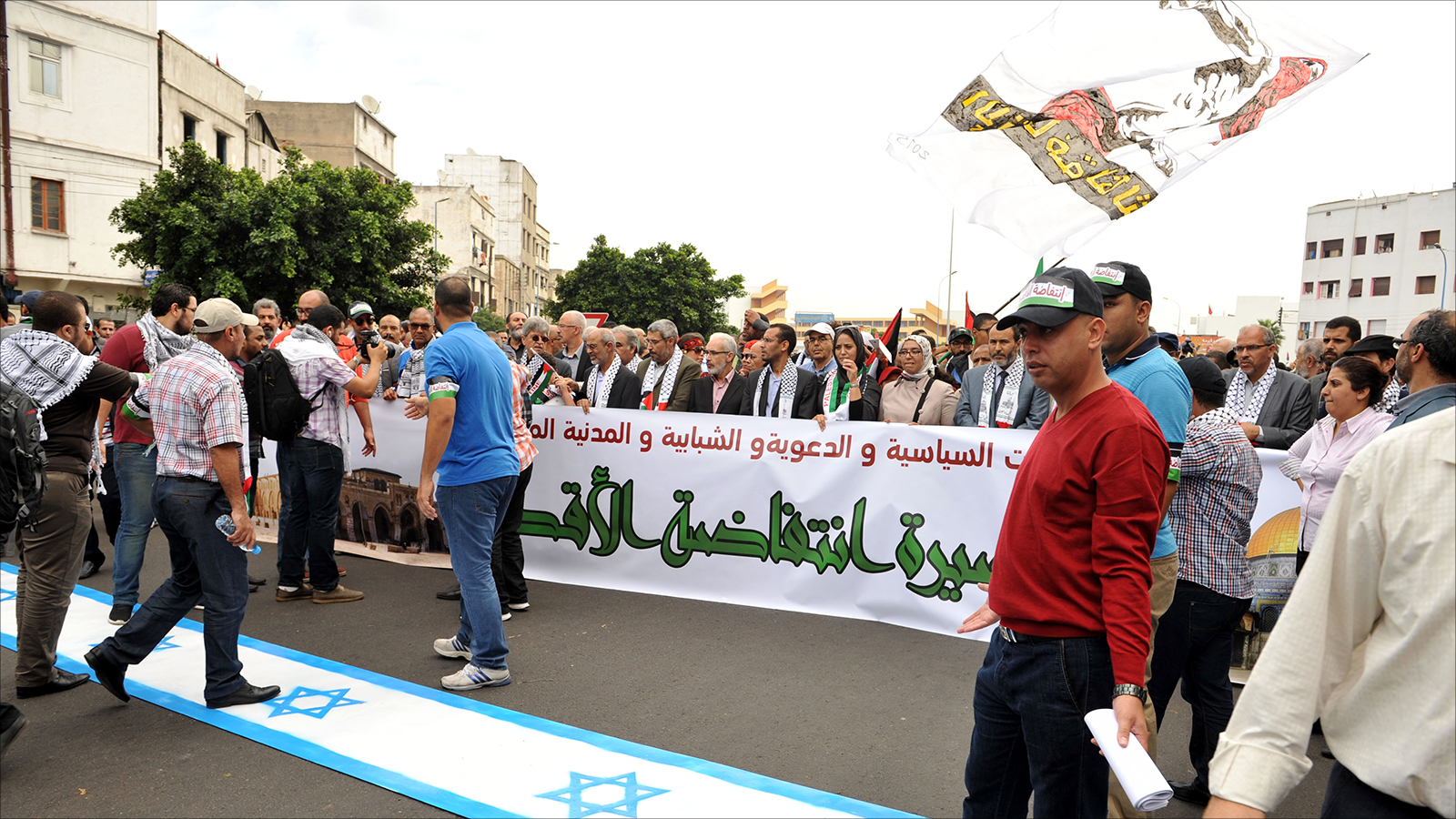 تنشط في المغرب فعاليات كثيرة مناهضة للتطبيع مع إسرائيل وداعمة للقضية الفلسطينية (الجزيرة)