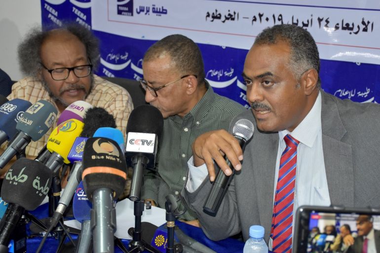 Sudan opposition rejects deadline for handover of power- - KHARTOUM, SUDAN - APRIL 24 : Members of the Freedom and Change Charter Siddiq Farouk Al-Sheikh (R), Omar el-Degeir (C), Muawia Shaddad (L) and Ayman Khalid (not seen) give press conference in Khartoum, Sudan, April 24, 2019. Opposition leaders rejected the proposal at the joint press conference held in Khartoum by representatives of the Sudanese Professionals Association (SPA), the opposition National Consensus and Sudan Appeal parties, and a handful of civil-society organizations.