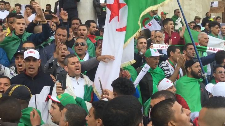 شعارات حراك الجزائر أكبر من بيان أشبه بالدستور