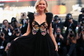 epa07006787 Australian actress Naomi Watts arrives for the awarding ceremony of the 75th annual Venice International Film Festival, in Venice, Italy, 08 September 2018. The festival runs from 29 August to 08 September. EPA-EFE/CLAUDIO ONORATI