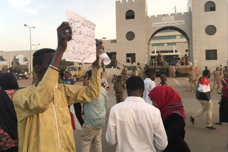 Demonstrations in Sudan- - KHARTOUM, SUDAN - APRIL 14: Sudanese demonstrators gather in front of military headquarters during a demonstration demanding a civilian transition government, in Khartoum, Sudan on April 14, 2019.