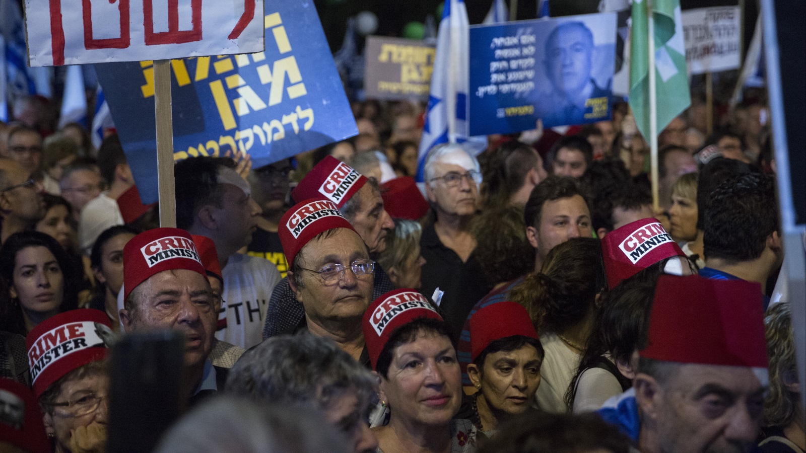 ‪احتجاجات ضد بنيامين نتنياهو في تل أبيب‬ (غيتي)