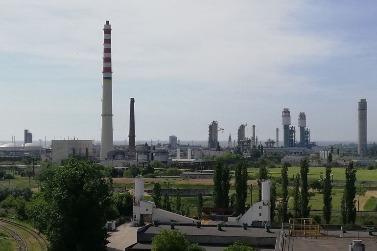 أحد المصانع الحكومية العديدة التي أغلقت بعد استقلال أوكرانيا