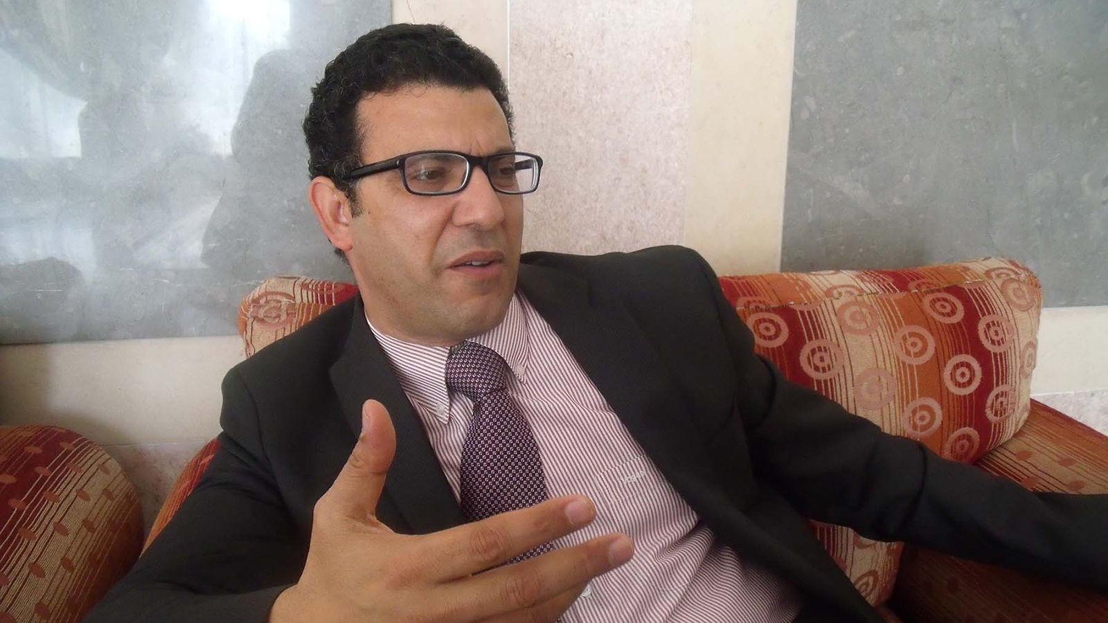 ‪منجي الرحوي رئيس لجنة المالية في البرلمان وأحد الوجوه البارزة في كتلة الجبهة الشعبية‬ (الجزيرة)