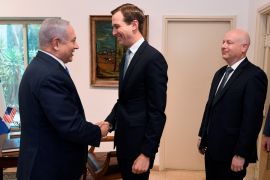 Israeli Prime Minister Benjamin Netanyahu greets Senior White House advisor Jared Kushner and Middle East envoy Jason Greenblatt, during their meeting in Jerusalem May 30, 2019. Matty Stern/U.S. Embassy Jerusalem/Handout via REUTERS ATTENTION EDITORS - THIS IMAGE HAS BEEN SUPPLIED BY A THIRD PARTY. *** Local Caption *** ????? ????? ?? ????? ????? ?'??? ?????, ????? ?????? ???? ???? ?'????? ??????? ?????? ?????? ????? ????? ????? ??? ????? ???? ??????? (30 ????, 2019)