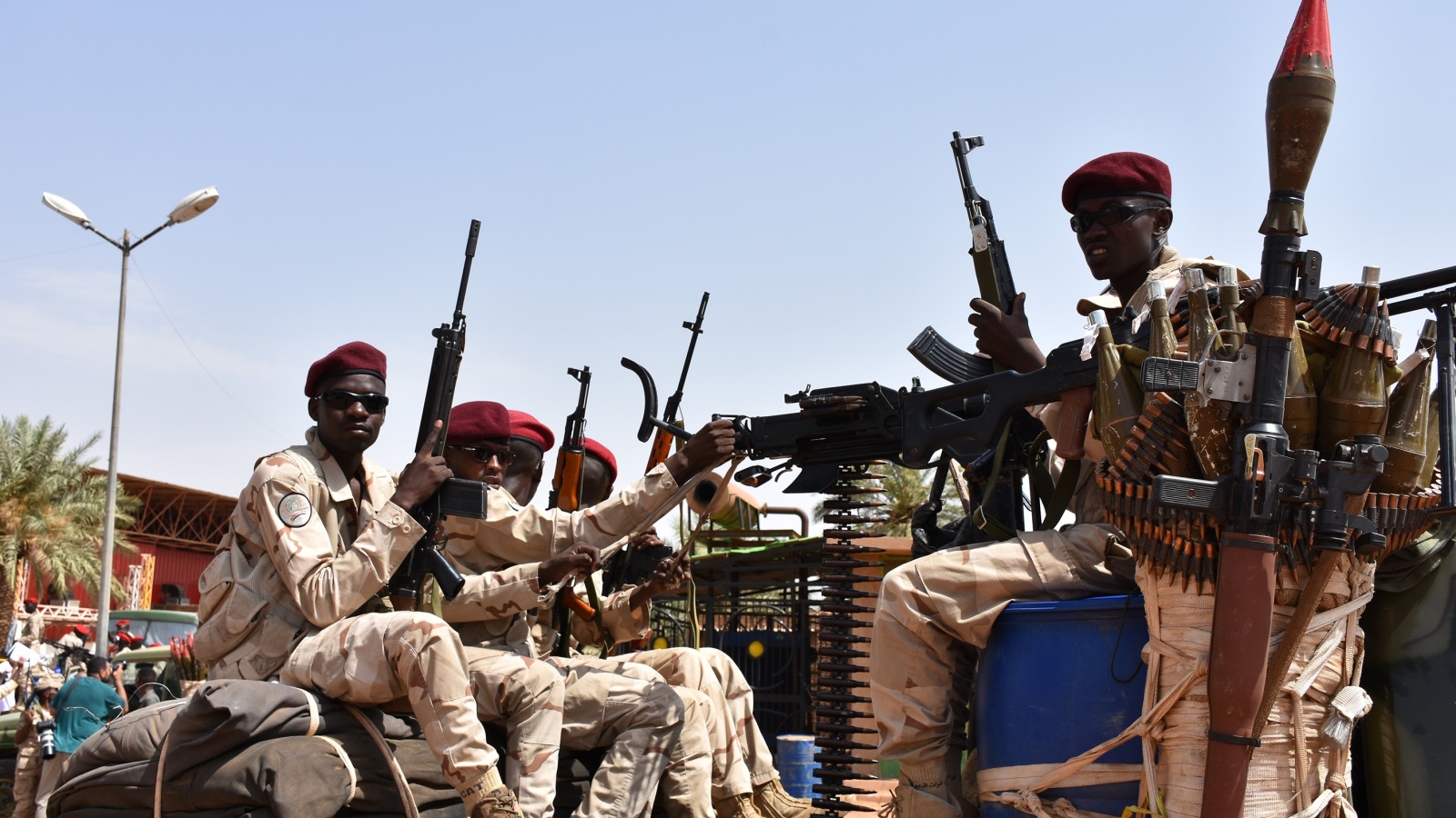 ‪عسكر السودان يُحملون الحرية والتغيير مسؤولية العنف المحتمل‬ (الأناضول)