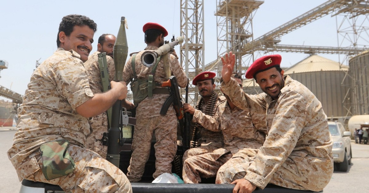 اليمن.. الحوثيون يسيطرون على مناطق بالحديدة بعد انسحاب مفاجئ لقوات مدعومة إماراتيا