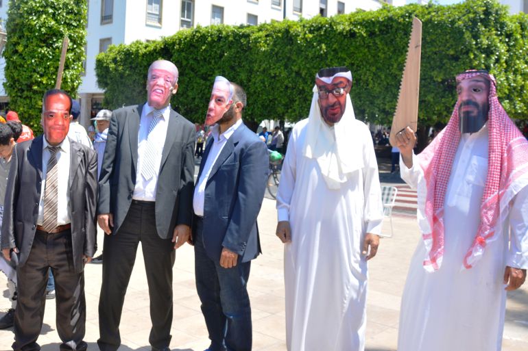 مغاربة في مسيرة شعبية بالرباط: لا لورشة المنامة وصفقة العار