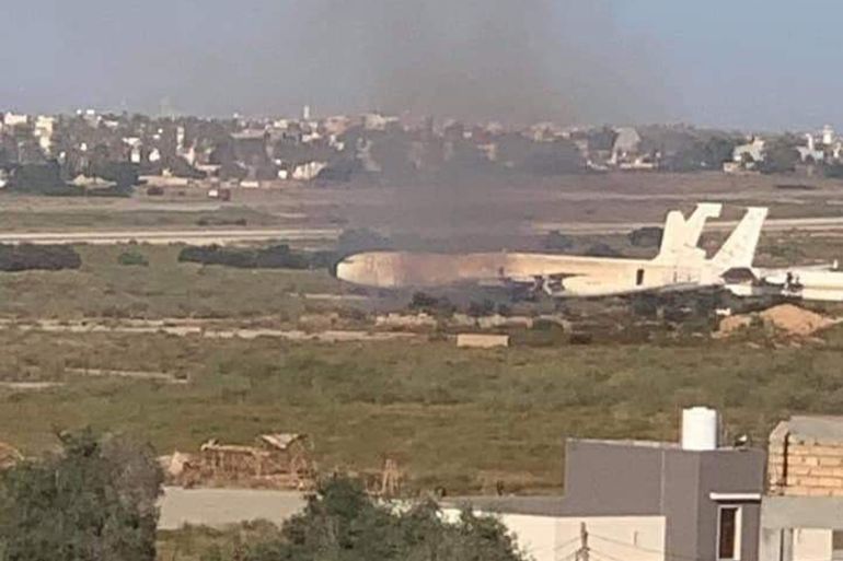 سقوط قذيقة على مطار معيتيقة وتحويل الرحلات إلى مطار مصراتة