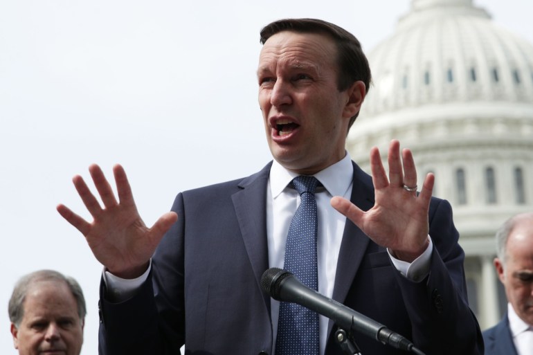 WASHINGTON, DC - APRIL 30: U.S. Sen. Chris Murphy (D-CT) (2nd L) speaks as Sen. Robert Casey (D-PA) and Sen. Doug Jones (D-AL) listen during a news conference on healthcare April 30, 2019 on Capitol Hill in Washington, DC. The Senate Democrats held the news conference to call on protecting Medicaid. Alex Wong/Getty Images/AFP== FOR NEWSPAPERS, INTERNET, TELCOS & TELEVISION USE ONLY ==