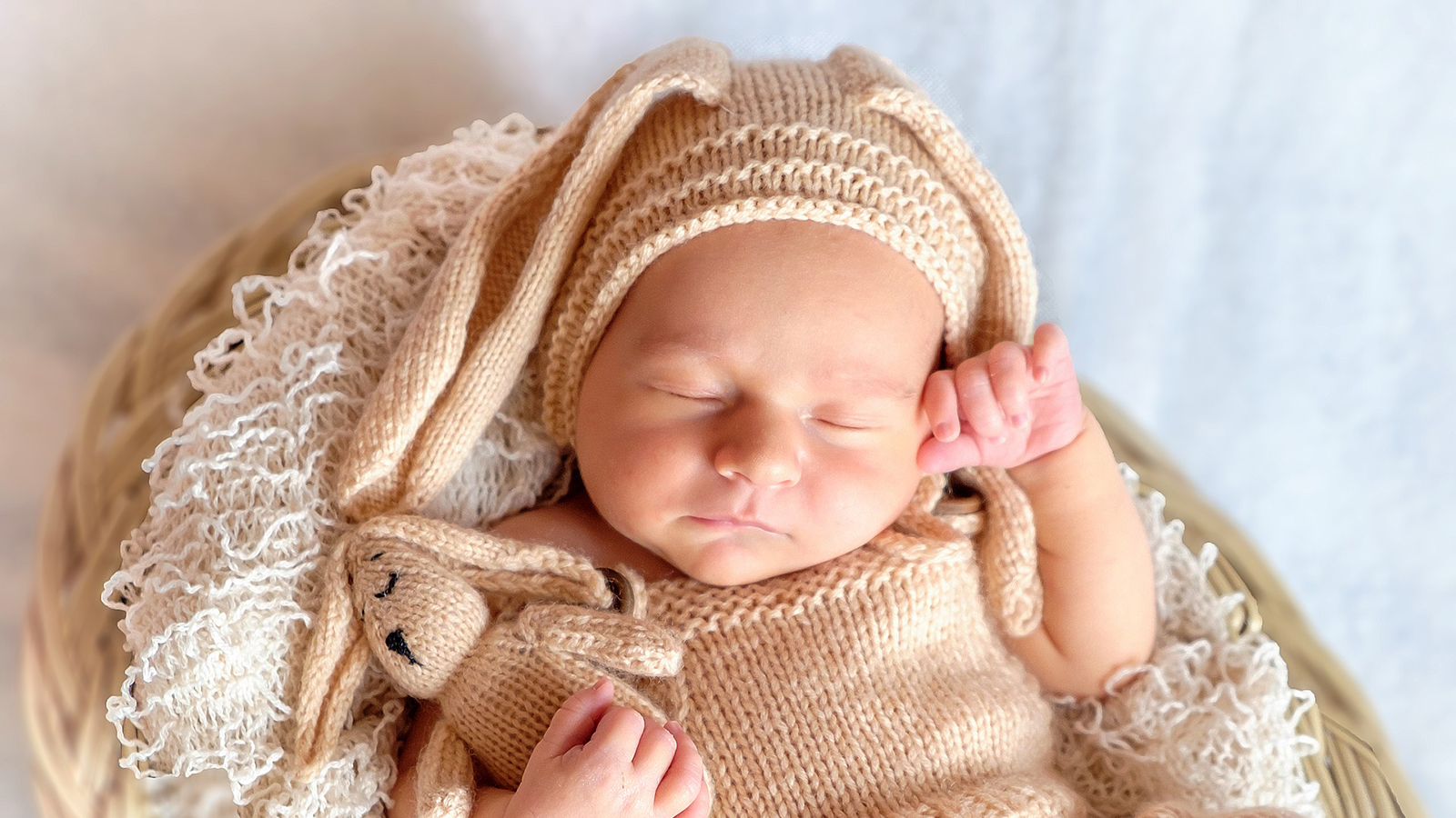 ‪يستدل بقياسات الرضيع في غرفة الولادة على نموه الجسدي‬ (بيكسابي)