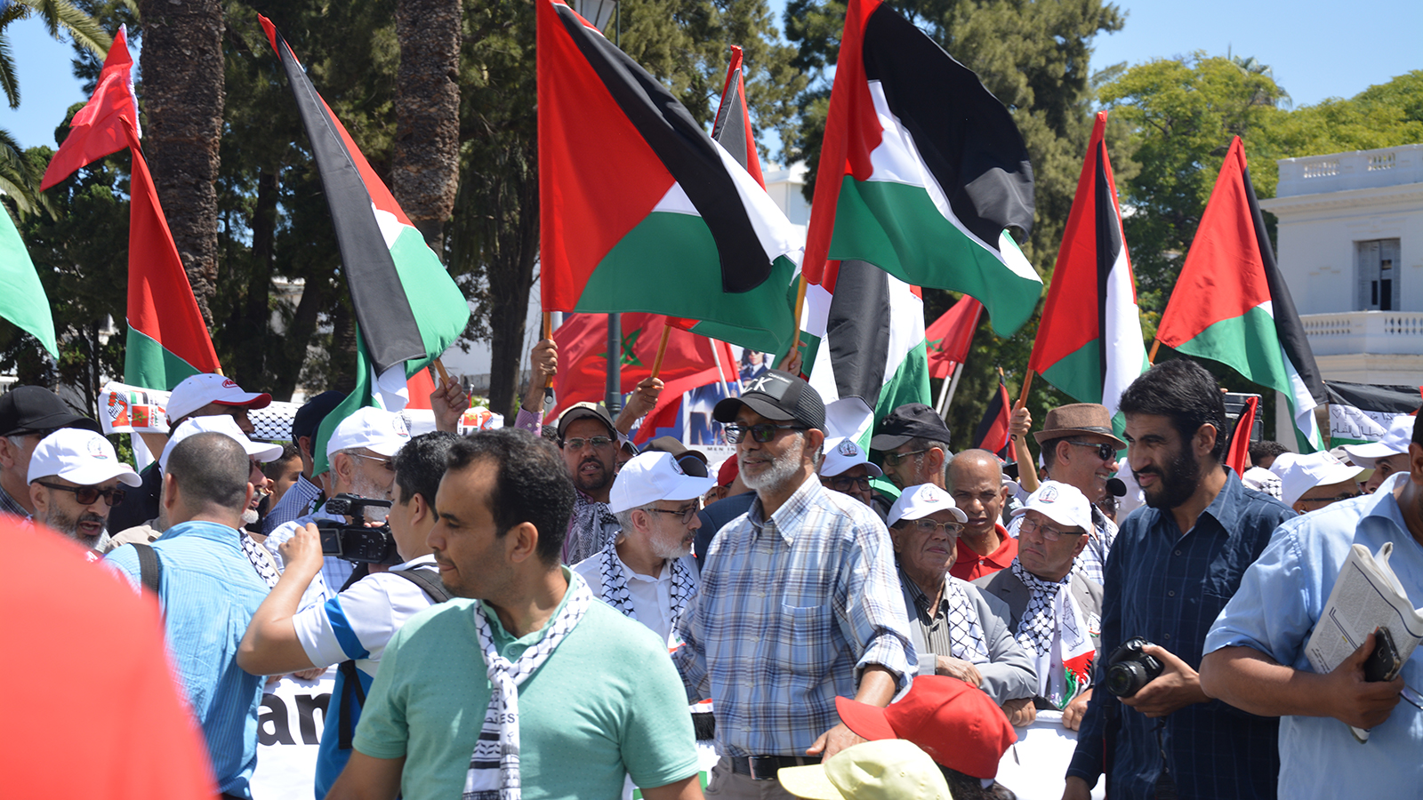 ‪مغاربة اعتبروا مؤتمر المنامة رشوة مفضوحة ومحاولة لبيع فلسطين‬  (الجزيرة)