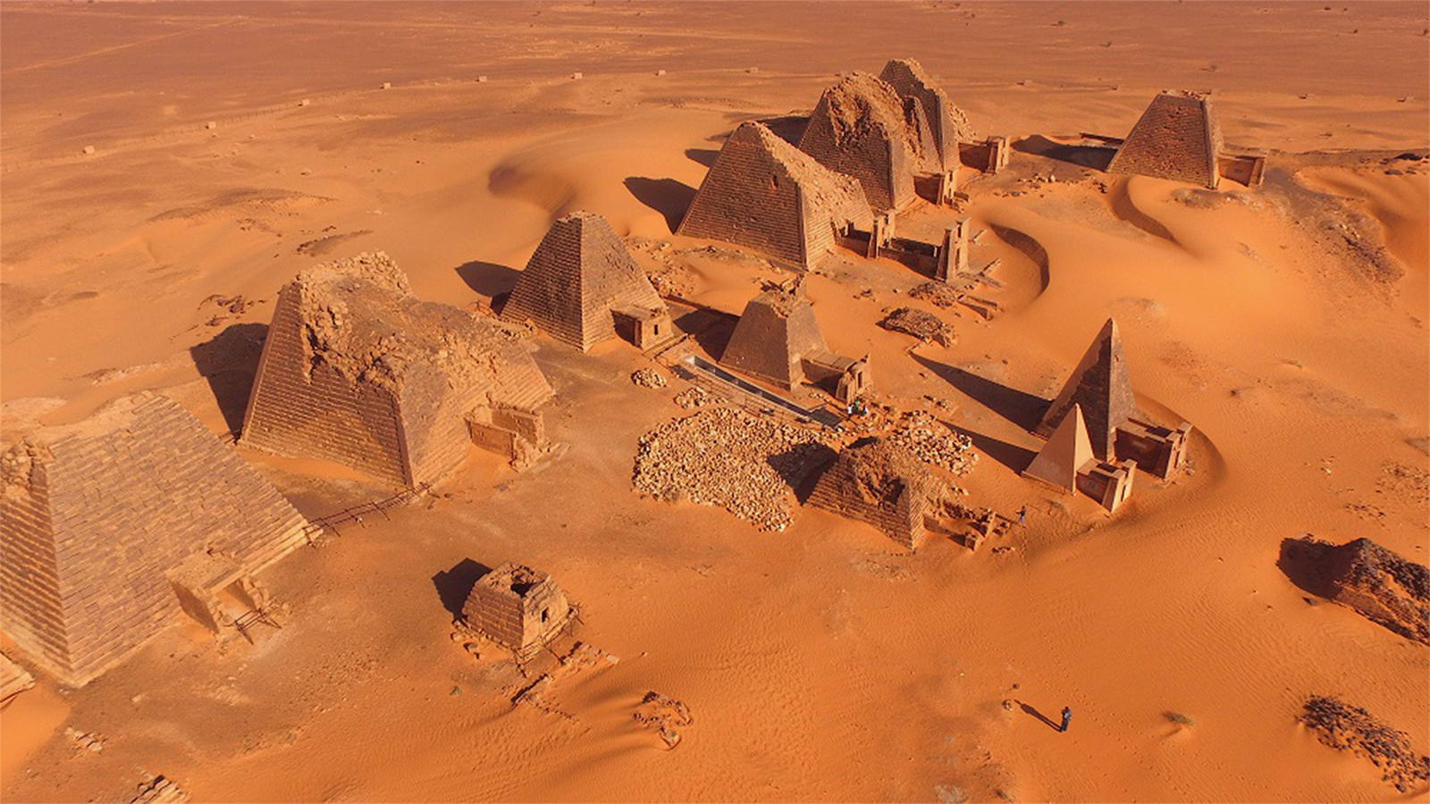 ‪فرق المشروع القطري السوداني للآثار اكتشفت خلال السنوات الست الماضية ما يقرب من 7000 موقع أثري جديد‬ (الجزيرة نت)