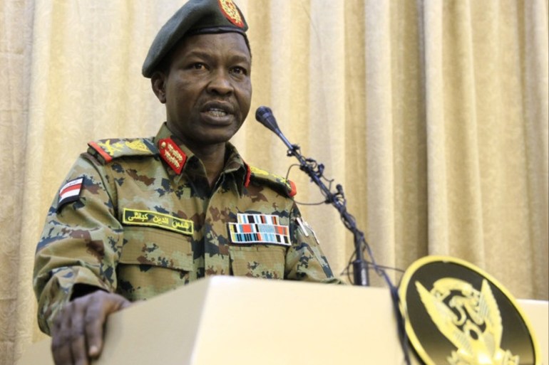 epa07538171 Spokesman of the Interim Military Council, Lieutenant-General Shams eddine Kabbashi speaking at a press conference after a meeting with the Council of Freedom and Change in the presidential palace in the Sudanese capital Khartoum, 30 April 2019, (issued 29 April) according to media reports the meetings with the country’s military rulers failed to provide any breakthrough on the formation of a joint civilian-military transitional council, Sudan’s main protest