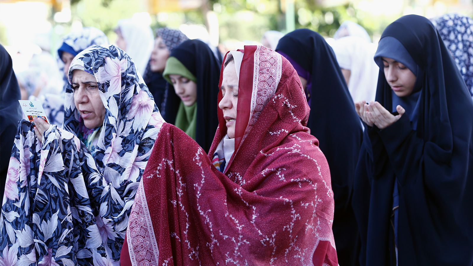 صلاة العيد في إيران من أكبر التجمعات التعبدية للإيرانيين خلال العيد(الأوروبية)
