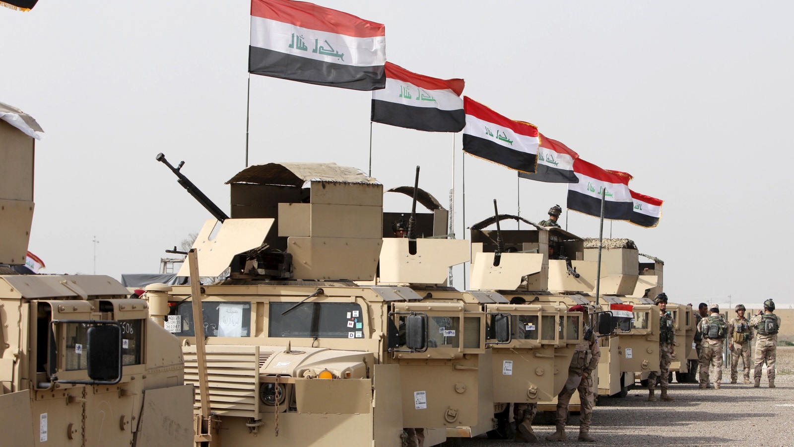 قوات عراقية متجهة من بغداد إلى الموصل عام 2016 (رويترز)