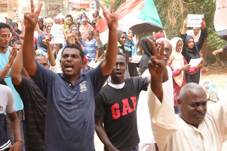 السودان يترقب محادثات أديس أبابا ويطالب بحقوق شهداء الاعتصام