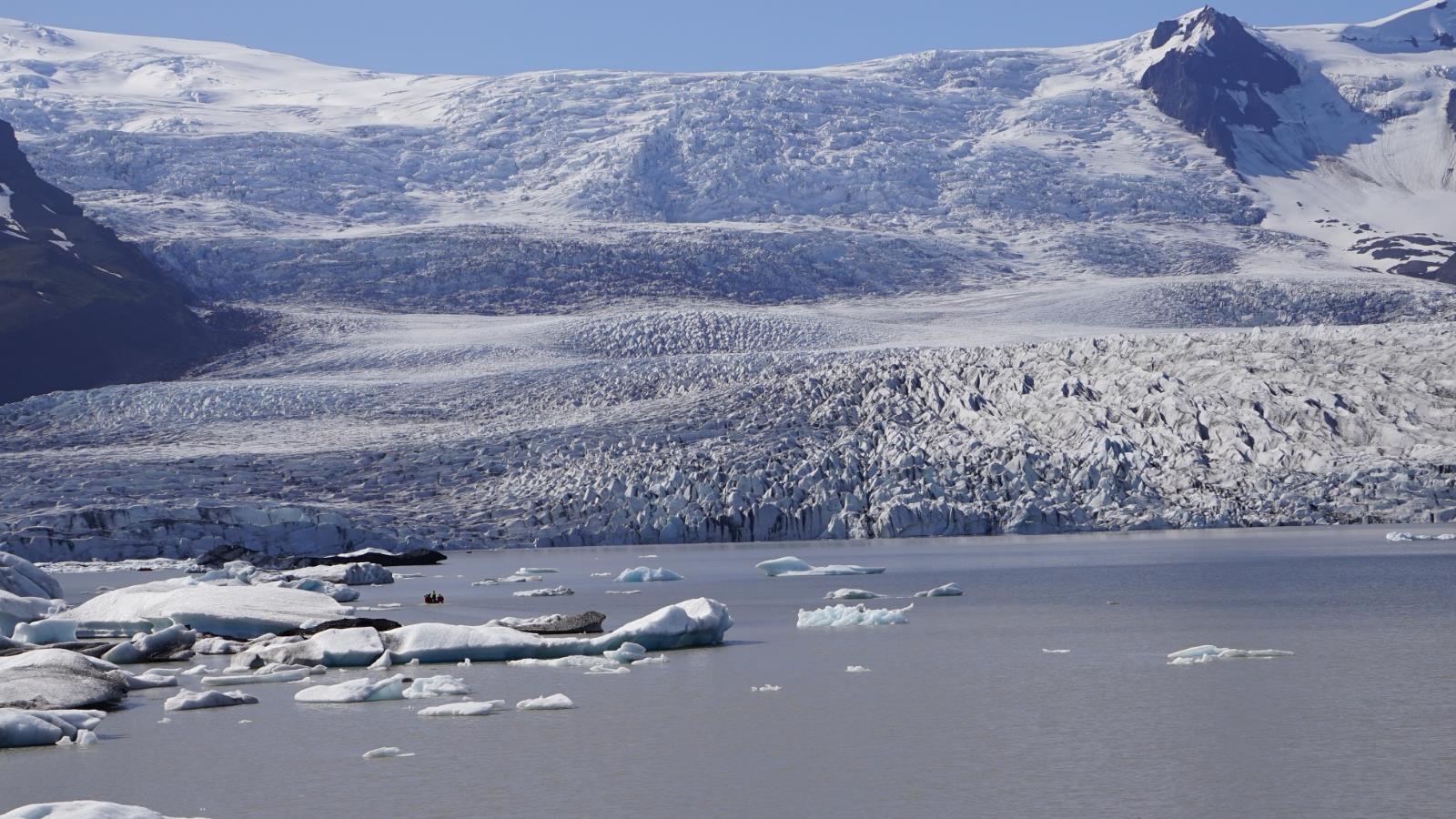 تمتد جزيرة غرينلاند على مساحة شاسعة تعادل 7 أضعاف مساحة المملكة المتحدة (بيكسلز)