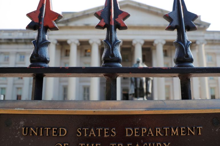 A sign marks the U.S Treasury Department in Washington, U.S., August 6, 2018. REUTERS/Brian Snyder